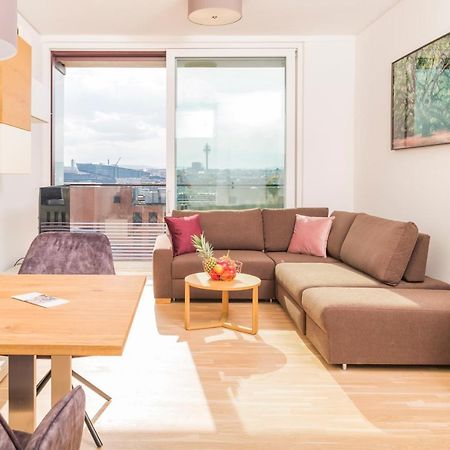 Triiiple Tower Dream Apartments With Rooftop-Summer-Pool Виена Екстериор снимка