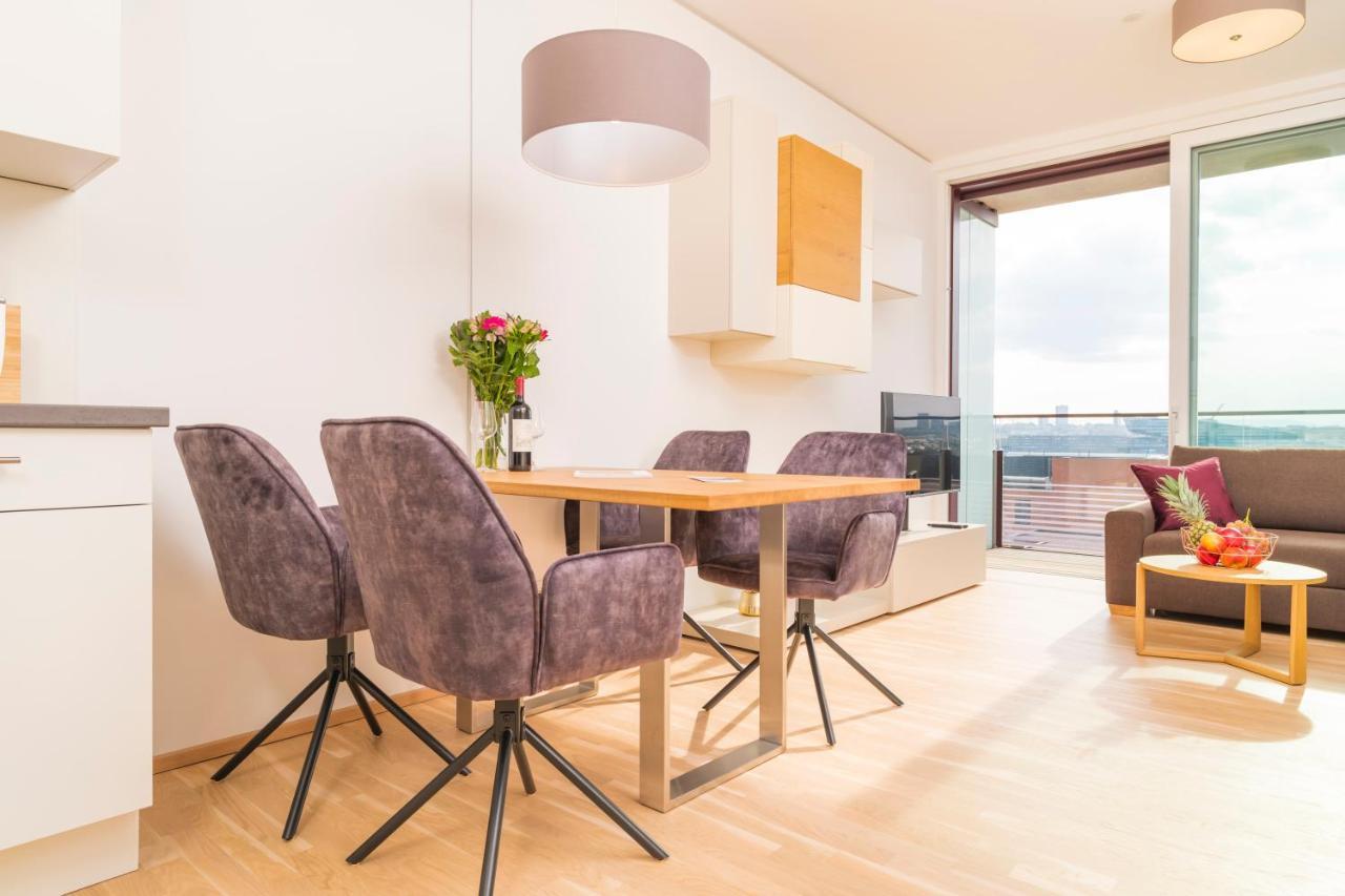 Triiiple Tower Dream Apartments With Rooftop-Summer-Pool Виена Екстериор снимка
