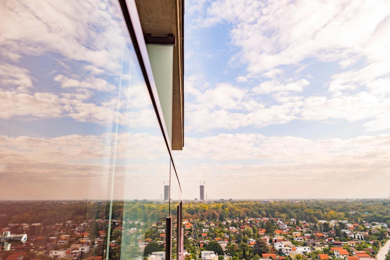 Triiiple Tower Dream Apartments With Rooftop-Summer-Pool Виена Екстериор снимка