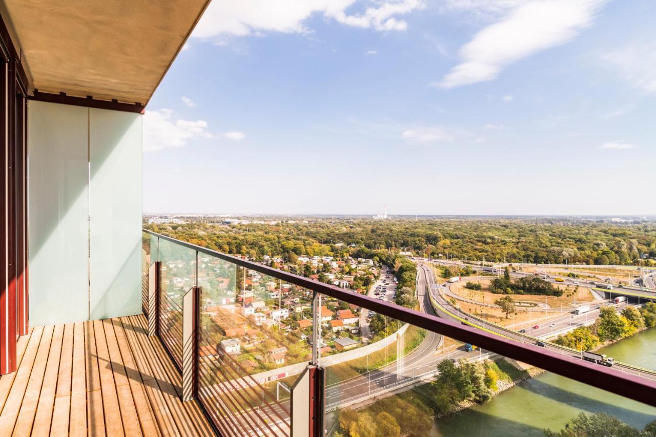 Triiiple Tower Dream Apartments With Rooftop-Summer-Pool Виена Екстериор снимка
