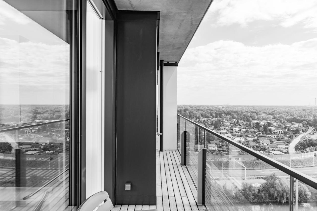 Triiiple Tower Dream Apartments With Rooftop-Summer-Pool Виена Екстериор снимка